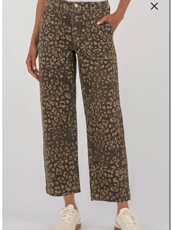 Kut from the Kloth Denim - KUT Ashton Leopard Cheetah Print High Waist Crop Barrel Utility Jeans sz 8